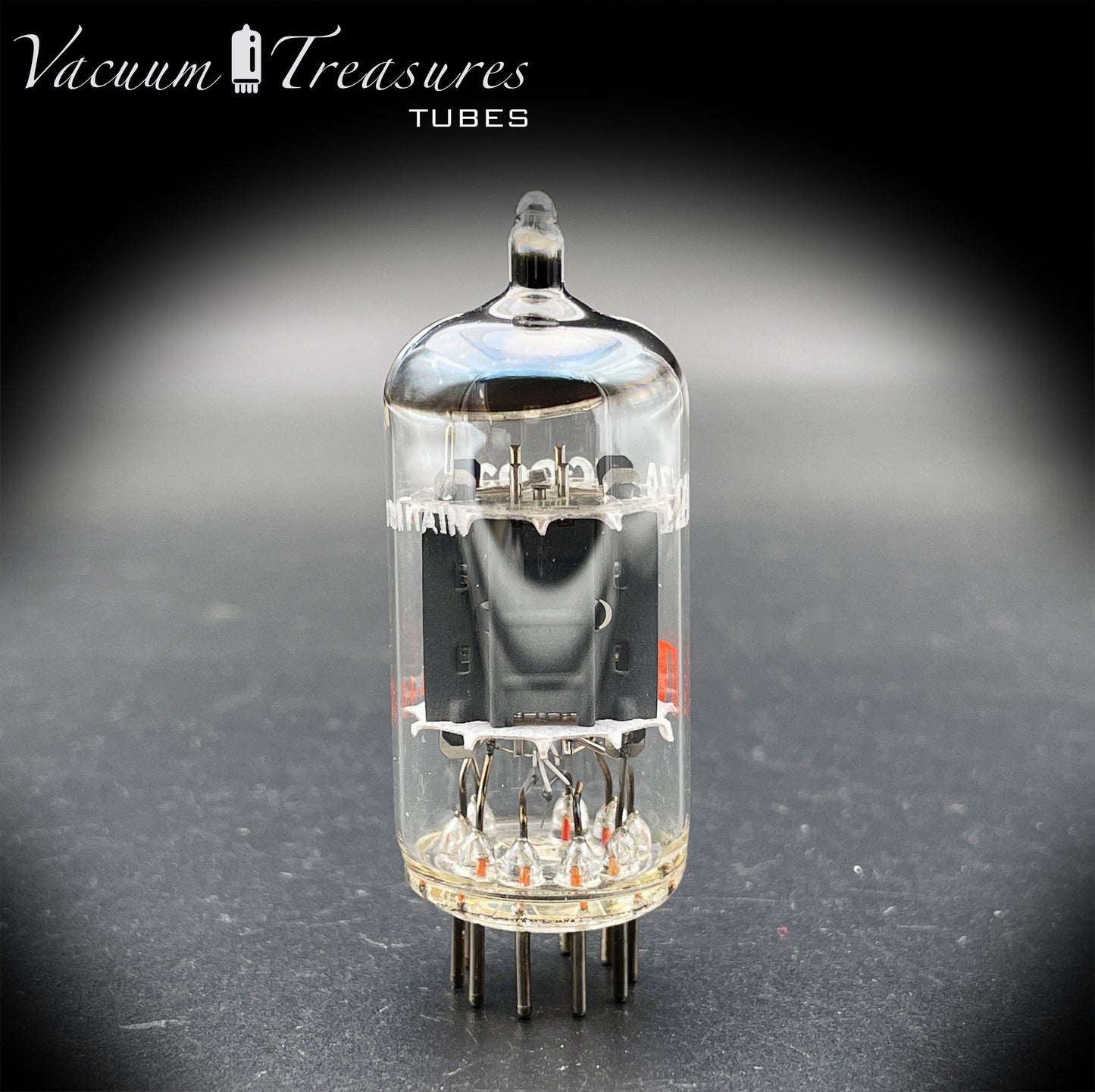 12AX7 / ECC83 NOS RCA by MULLARD – Short Gray Plates – Halo Getter – Made in GT. BRITAIN