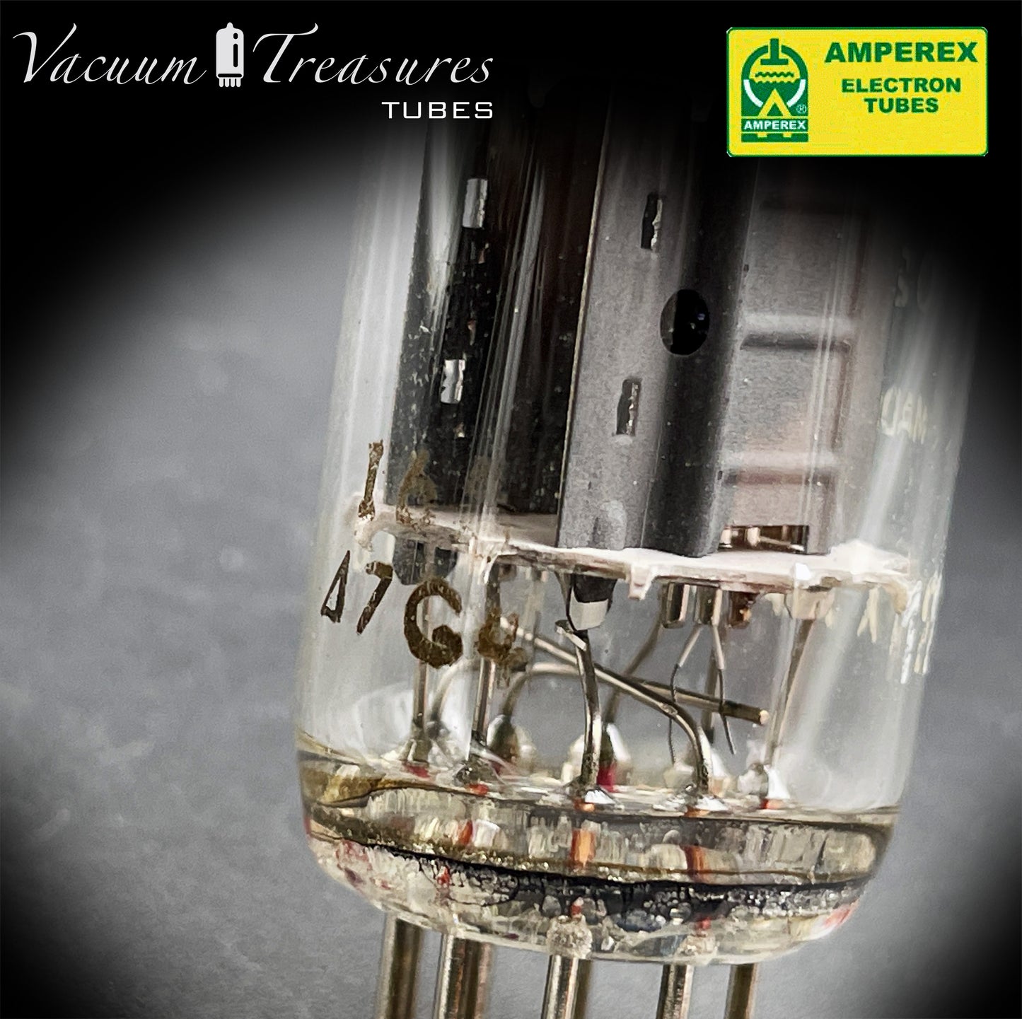 12AX7 / ECC83 NOS AMPEREX Bugle Boy Matched Pair Short plates Same Date Codes Tubes MADE IN HOLLAND '67