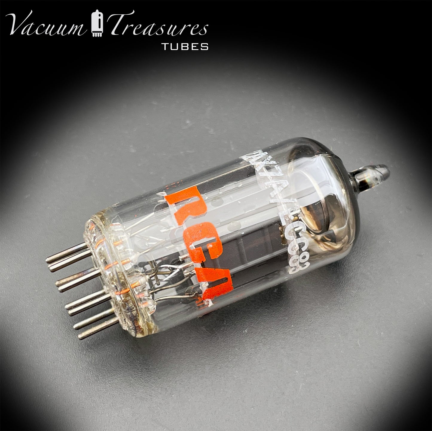 12AX7 / ECC83 NOS RCA by MULLARD – Short Gray Plates – Halo Getter – Made in GT. BRITAIN
